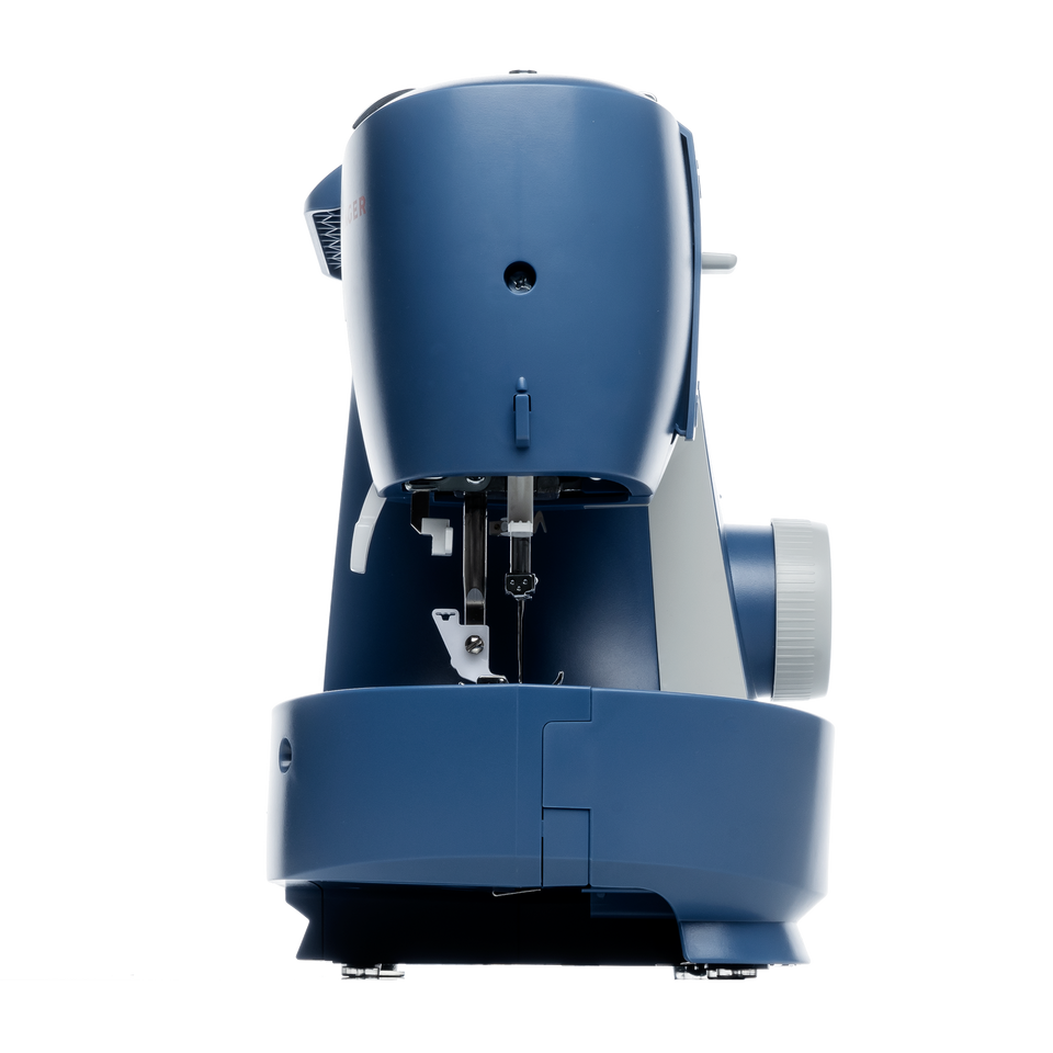 SINGER Making the Cut M3335 Sewing Machine view 3