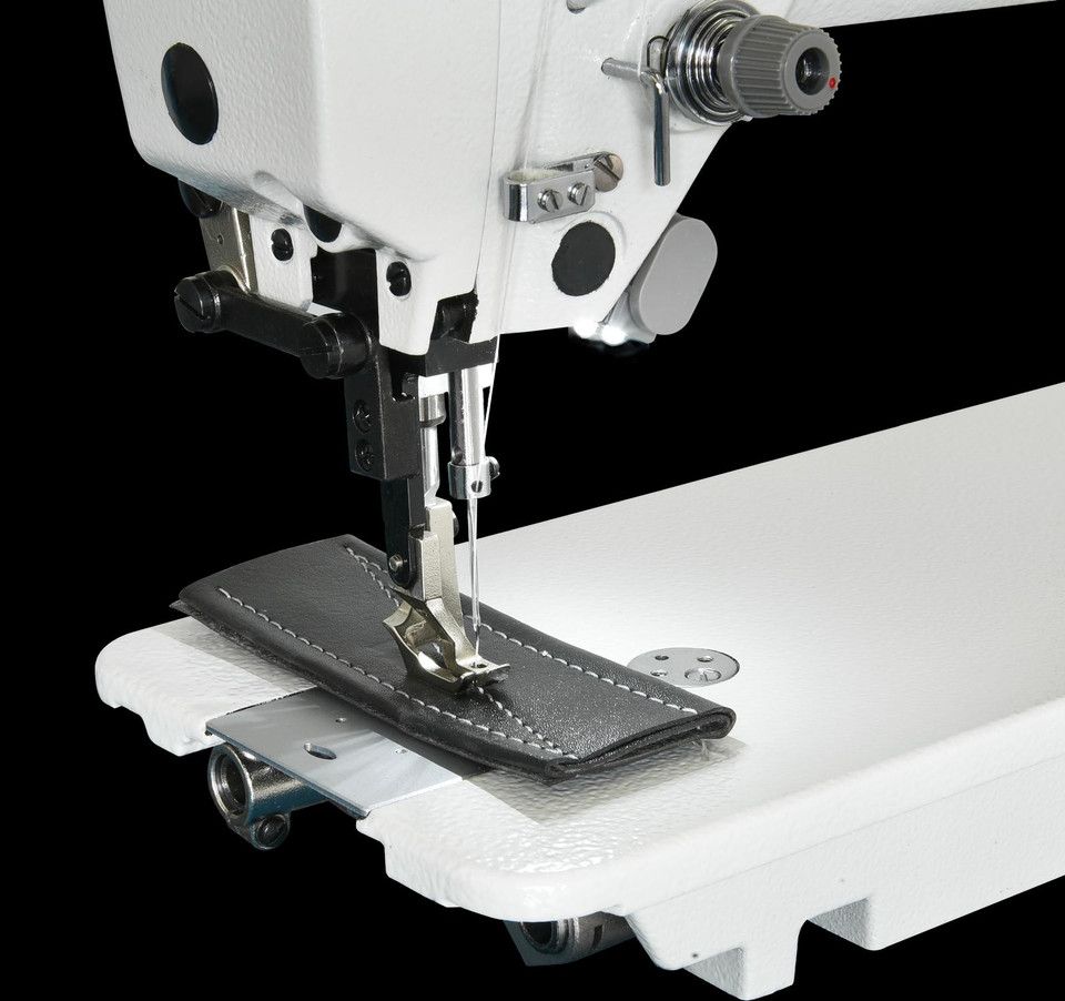 SINGER 712G E Series Direct Drive Upper and Lower Compound Feed Lockstitch Industrial Sewing Machine with Table view 3